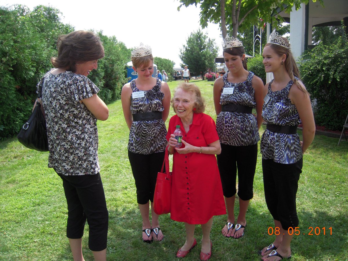 DowningDavid13's tweet photo. @GLpodcast I recently came across this photo of Margorie Johnson at Braham Pie Day in 2011. Thought it worth sharing. https://t.co/9027I38Qyj