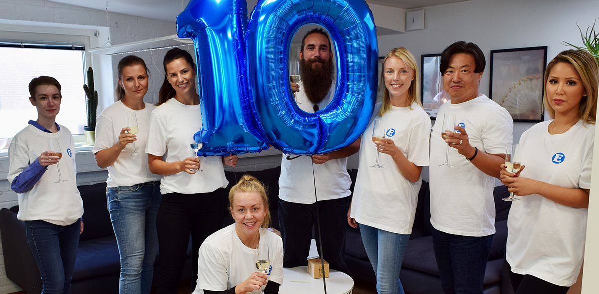 LRF Medias dotterbolag <a href="/EhandelPunktSe/">Ehandel.se</a> fyller 10 år! På tioårsdagen lanserade man en ny sajt på en modern plattform, som anpassats för både en ökad mobilkonsumtion och nya tjänster. Grattis! 🎂🎉🎈 #ehandel buff.ly/2HmtNPP