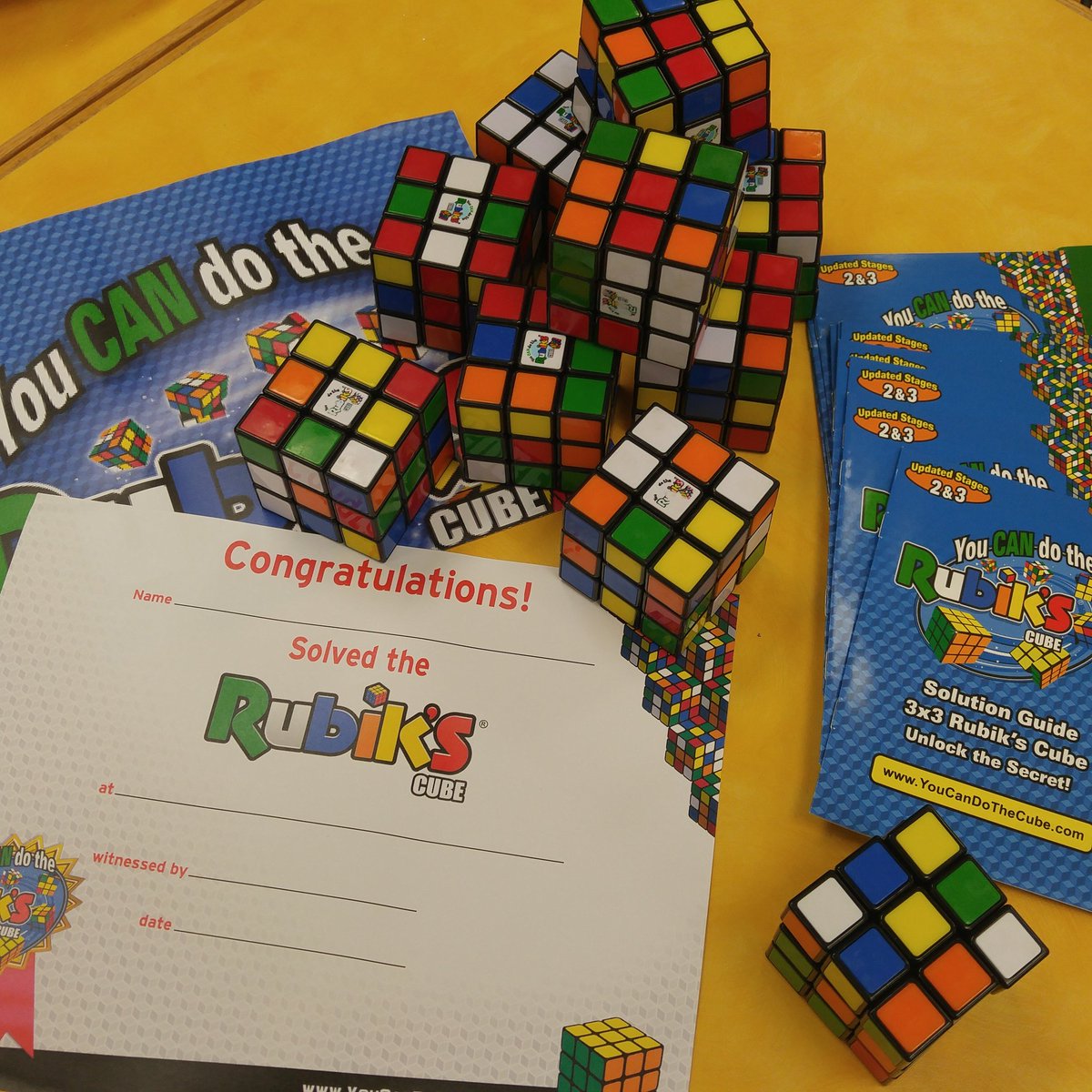 KariElkins's tweet photo. Just received my cube set. Ready for my first STEAM unit of the school year @CliffdaleEleme1 #allstars #funlibrarian #dothecube https://t.co/mDdumBCroY