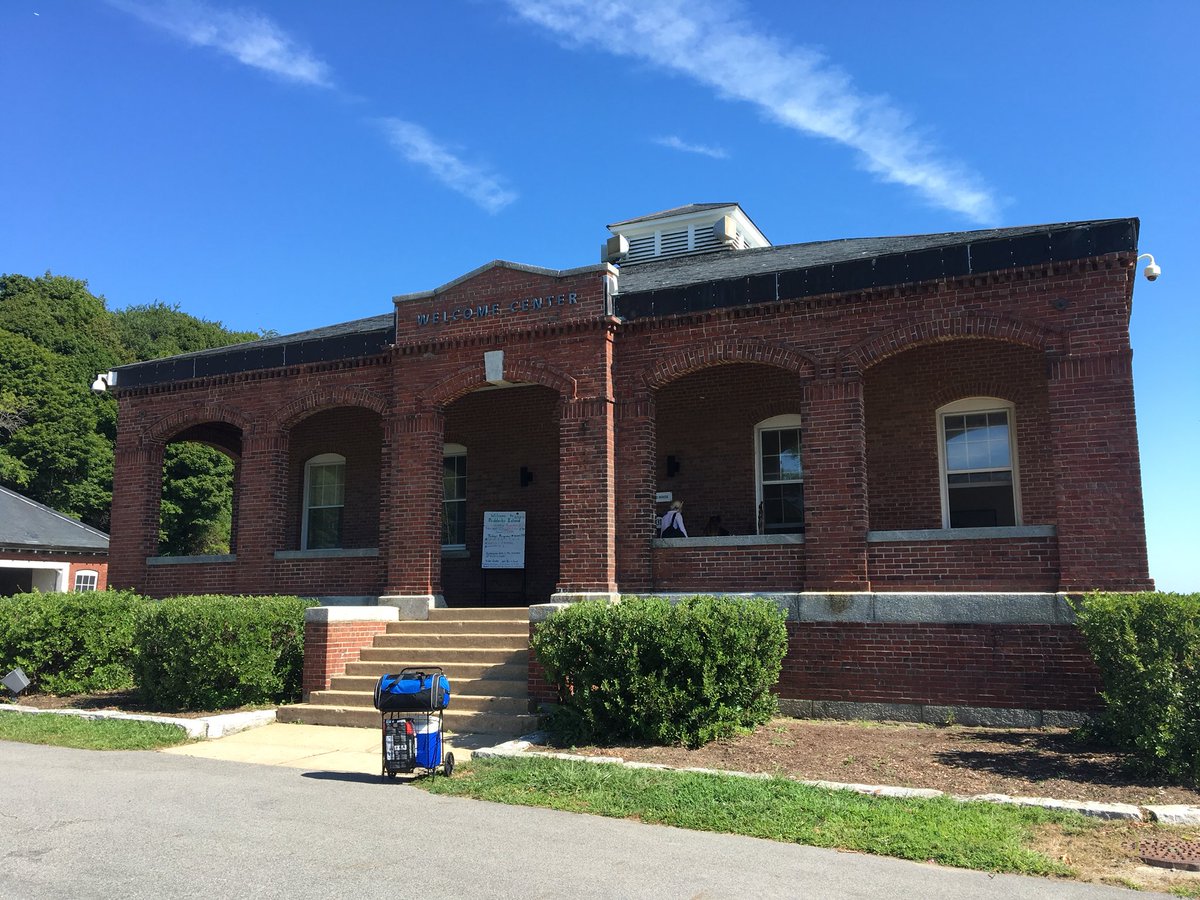 ferryfaerie's tweet photo. The photo of what is now the #Peddocks welcome center w/ @MichaelPageWx’s coverage of the island plan illustrates the value of investing in parks + improving them for visitors. @BostonHarborNow wants to know what investments + improvements you want next. https://t.co/7eVrNa6eJw https://t.co/gakmuZUM8F