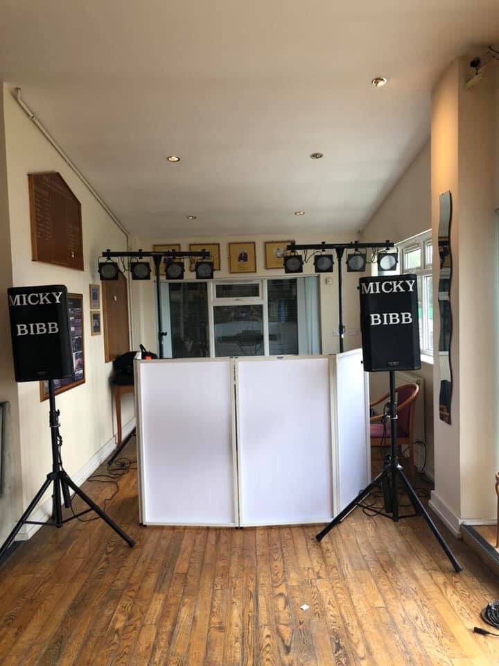 flagupautism's tweet image. Great day for our #autism summercamp closing party at Riversdale. Hope everyone has a great day, disco, bouncy castles, bbq, martial arts, the #o2gurus @MIDCommsUK &amp;amp; more, not bad for ‘just a mums group 😉’ #flagupautism