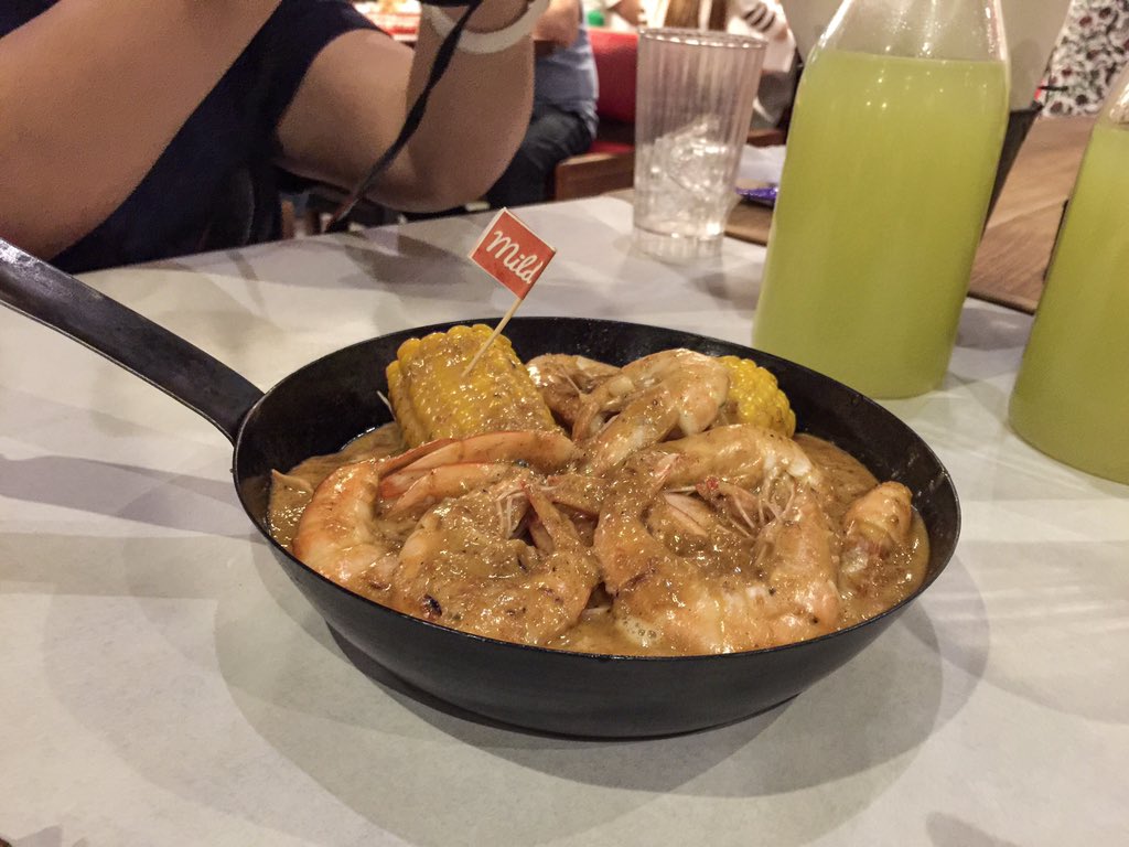 iheartGEM's tweet photo. Cagayanโs best! ๐ฆ ๐
The Shrimps Coco Loco is everything!
๐ Redtail Shrimps & More
๐Stall 5, Papa Juanitos Square, CDO
#EverydayWithGem #KissYourCravings #WhenInCDO https://t.co/FloBBgXSza