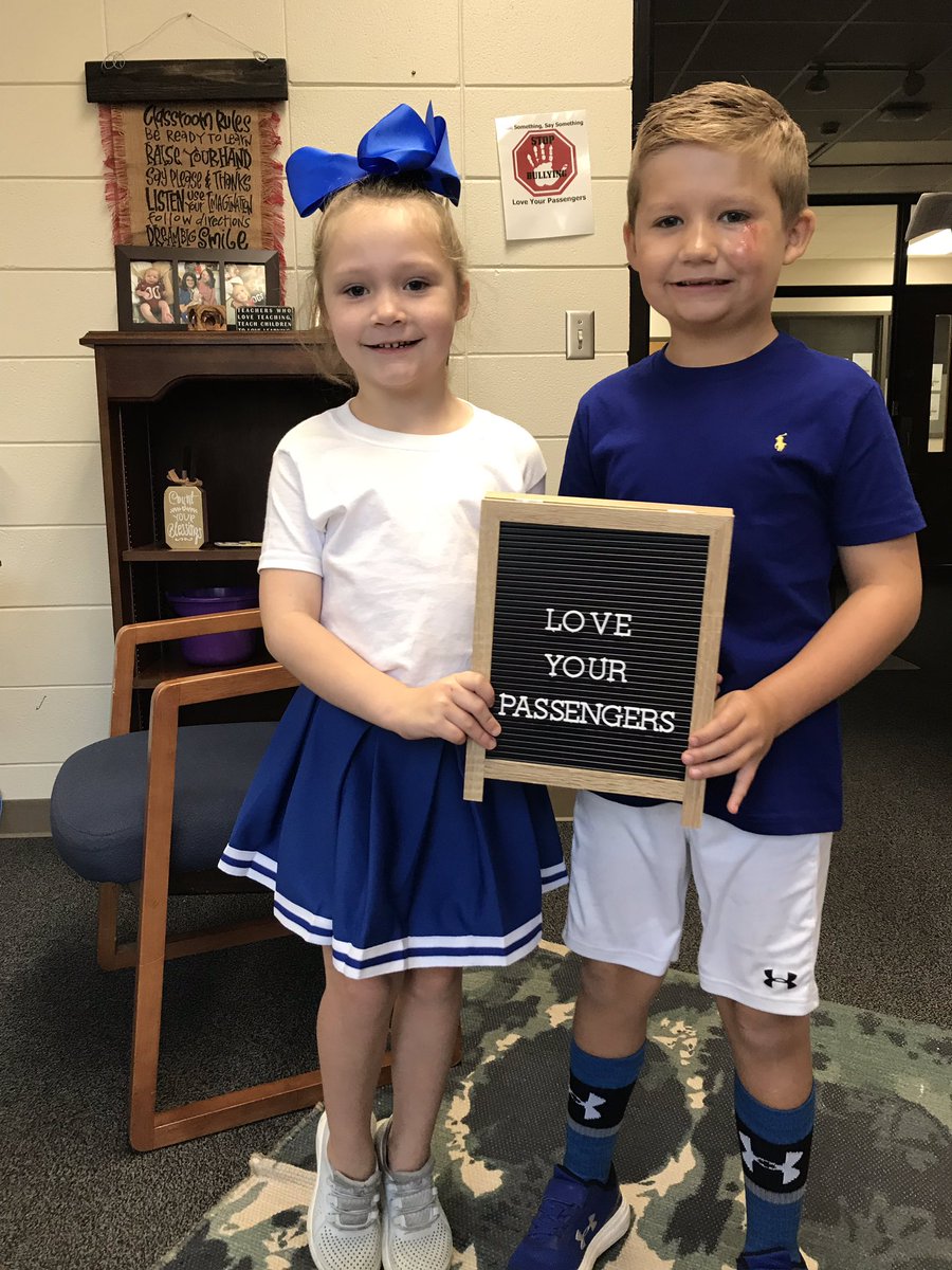 lbsmith1204's tweet photo. The Smith kiddos are ready for the first JBE Energy Bus Rally! @EnergyBusSchool #whateverittakes #loveyourpassengers https://t.co/iUToZkCJK5