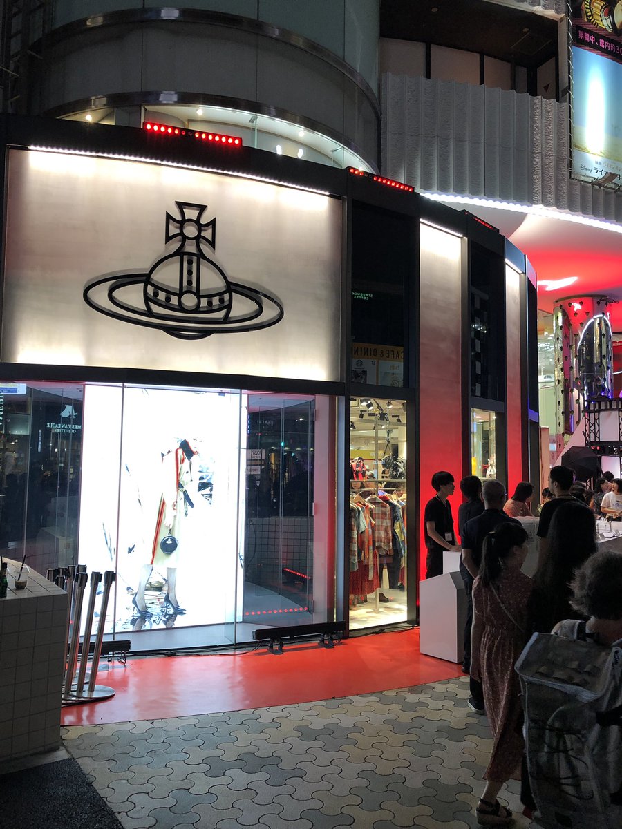 ヴィヴィアン・ウエストウッド RED LABEL Concept Store ヴィヴィアン・ウエストウッド RED LABEL Concept Store
