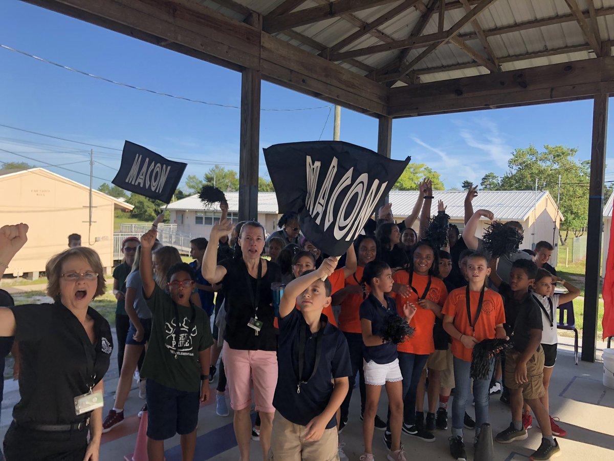 It has begunnnnnn! Shabeel, Kambuku, Harimau and Macon 💚💙❤️🖤 <a href="/volusiaschools/">Volusia County Schools</a> <a href="/RubenColonVCS/">Ruben Colón</a> <a href="/vcs_Lonnie/">Lonnie Tidmarsh 🏆🏆</a> Welcome to our houses!