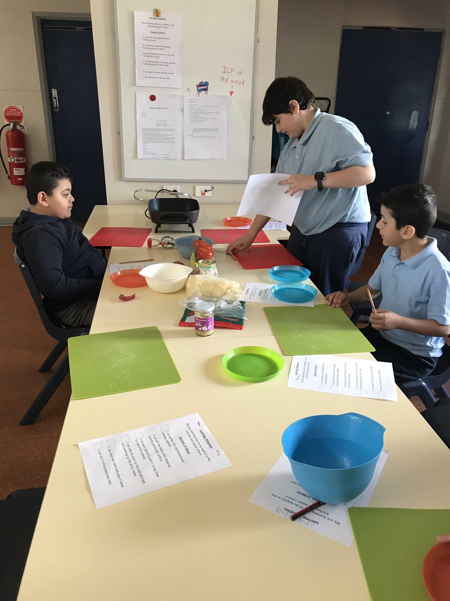 riahn_libro's tweet photo. Using LISC even in our Life Skills Cooking Program 👨‍🍳 #LPS #masterchef https://t.co/WeOE18A209