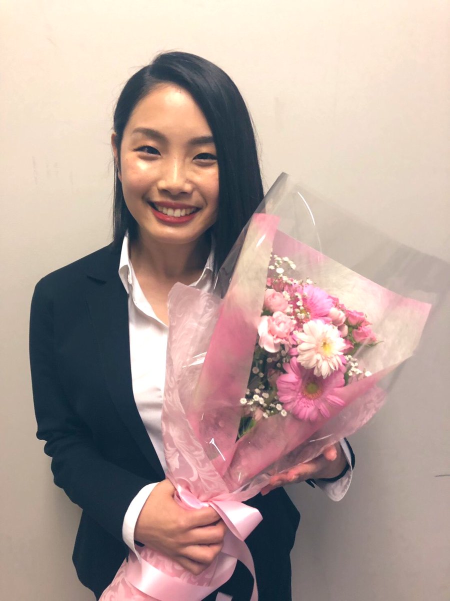 kk_sinsoseek's tweet photo. 本日8月23日より #劇場版おっさんずラブ がついに公開になります🥺

私カナキティは #ジーニアス7 の郭晨曦 役で出演してます。オールアップの時には花束を頂いて、思わず涙。公開日を指折り数えて待ってたから、今日は胸がいっぱい。私も何回も観に行くよ❗️

#劇場版おっさんずラブ本日公開 https://t.co/uUz3CLYWoj
