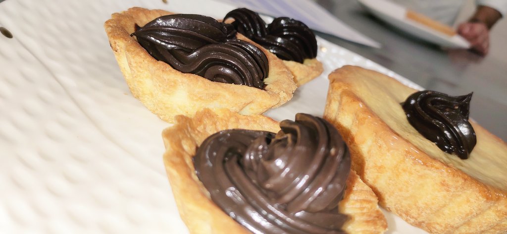 UMAIRKH91380533's tweet image. Cokkies ❤
Bakery work#iihm  #classfun