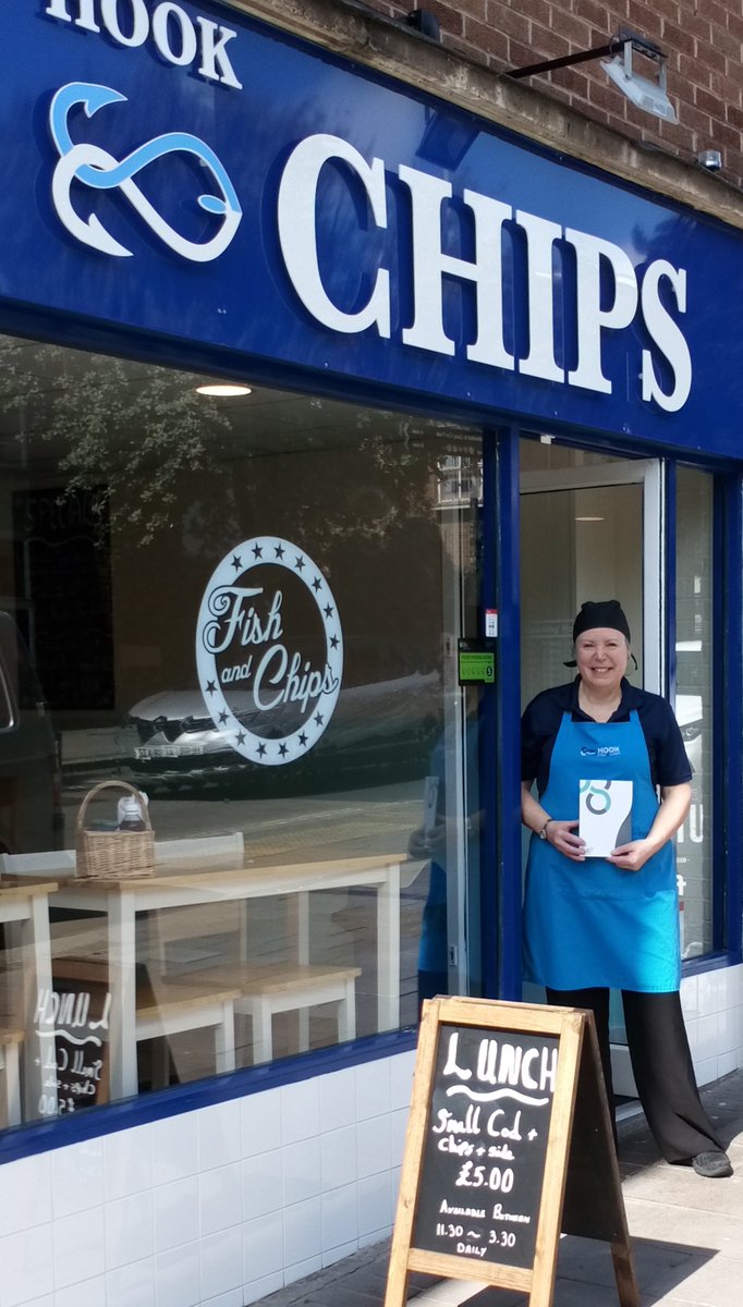 robert_gingell's tweet photo. Delighted to meet up with @FSB member Tina Kenan again recently.  Tina is the owner of Hook fish and chips @HookChips based in south street #exeter #Devon.  One of the city's newest business who have already gained a fine reputation! 
#tastyfood #goodservice #fsbmember #Fsbdevon https://t.co/QhzFErfG4I