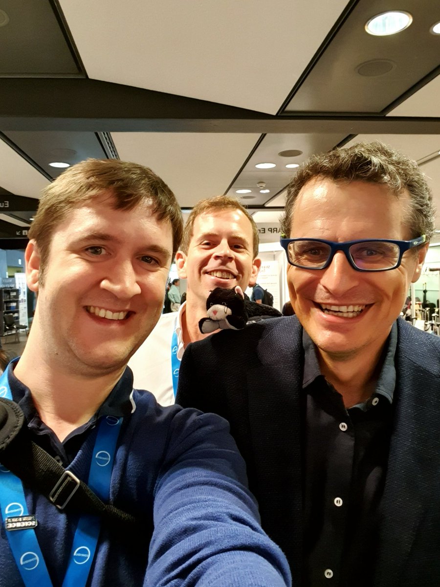 ChemCatChem's tweet image. When journals and editors collide @CatalysisSciTec @Chemcatchem @catalysis_eth #appliedA