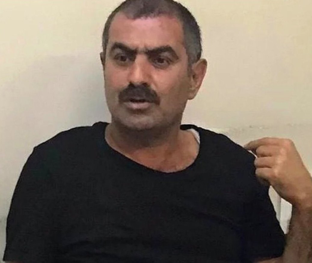 orhaninguzeli's tweet photo. Sen kansız bir pezevenksin. Sen 10 yaşında ki kız çocuğunun, çocukluğunu öldürdün. Sen, sana işkenceler yapılmalı. Seni bana verseler o kadının kanlı tişörtü ile boğardım katıksız orspu çocuğu. Allahım ne olur bu feryat sessiz kalmasın. Ne olur... 
#OİtiAsmazsanızKoltuğuBırakın https://t.co/31oR2QH61Z