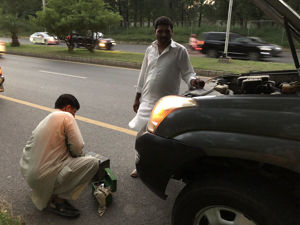GERinPAK4youth's tweet photo. These two heroes saved me yesterday when my battery died...seeing I was stranded on the side of the road they used their own car battery to get my car started again and then refused to accept anything in return!! #Pakistan hospitality is really worldclass 🇵🇰💚 https://t.co/Oj6c67Hu9Z