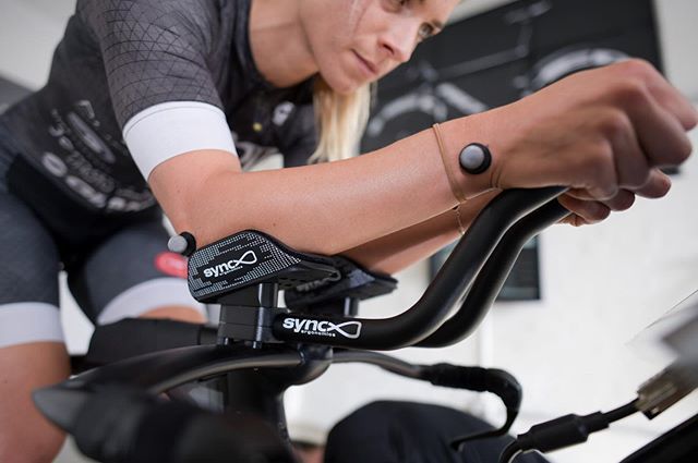 AdaptiveHP's tweet image. Hands up, head down and go! 
There is a little more to it, but these are the basics of going fast.
•
@adaptivehp | #SportsScienceConsulting
Powered by: @stt.systems
Powered by: @alphamantis_tech
•
Image by: @sunlytstudios ift.tt/2MyEgvP