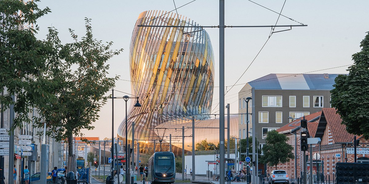 BordeauxTourism's tweet photo. Couronnée par le "National Geographic" comme l'un des meilleurs musées du monde, @laciteduvin émerveille les visiteurs avec son ingénieux concept qui mélange la culture, l'art et le vin.
📸 N.Duffaure https://t.co/f9KdPIcrwQ