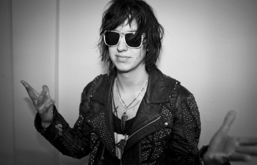 Happy Birthday Julian ! Le chanteur de fête ses 41 ans aujourd\hui 