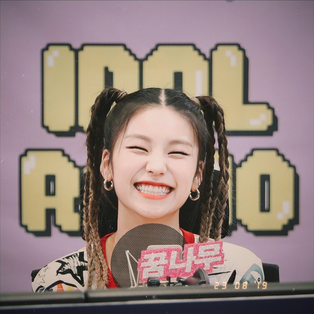 ✨💕

— #YEJI #ITZY #황예지 #있지