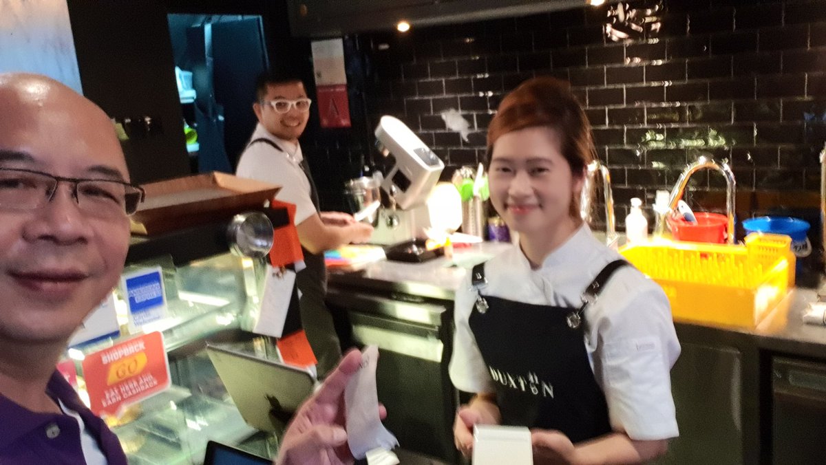 Buying coffee at 41 Duxton with crypto. Ah ! Had 2 cups of this wonderful latte. #xpos #pundix #NPXS #npxsxem