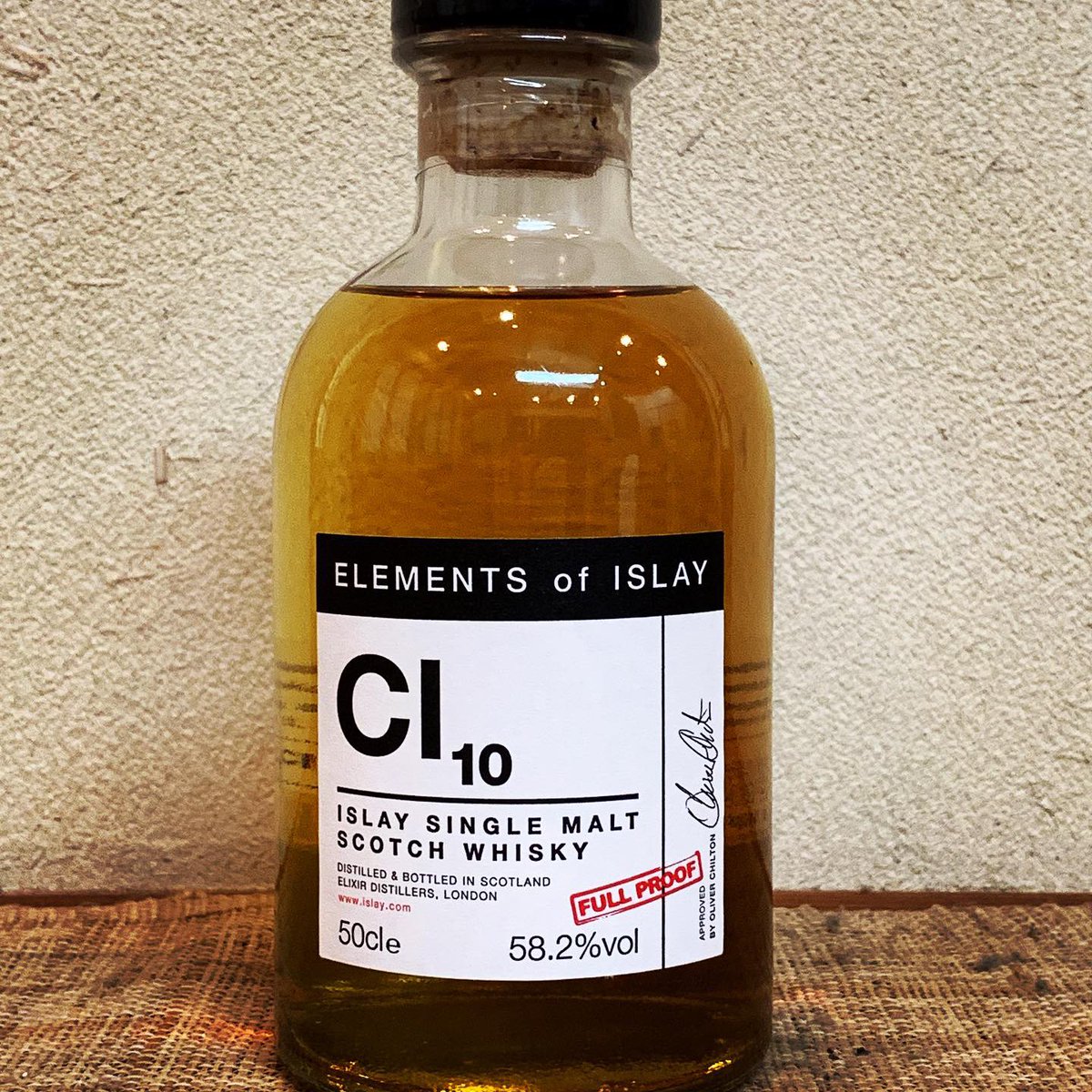 shikanosuke's tweet image. 麻屋さん( @asaya_chichibu  )でELEMENTS of ISLAYのCl 10を購入。
いろいろ相談(好みと予算)に乗ってもらい助かりました。

#whisky 
#elementsofislay 
#caolila