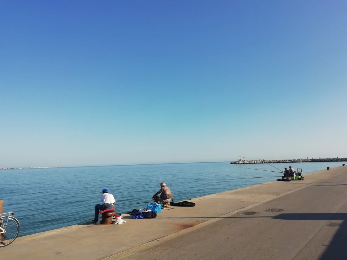 Rimini meditation down at the port

#emiliaromagna #benessere #wellness