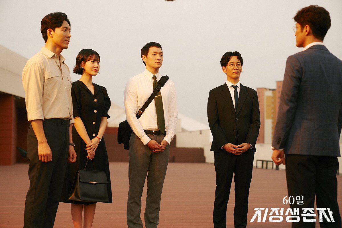 CJnDrama's tweet photo. 마지막까지 질-척-대는 사람 나야나... <60일, 지정생존자>의 마지막회 스틸 공개! 행복했습니다♥

#tvN #월화드라마 #60일지정생존자
#지진희 #이준혁 #허준호 #강한나 #배종옥
#김규리 #손석구 #최윤영 https://t.co/LNJCrIxWsG