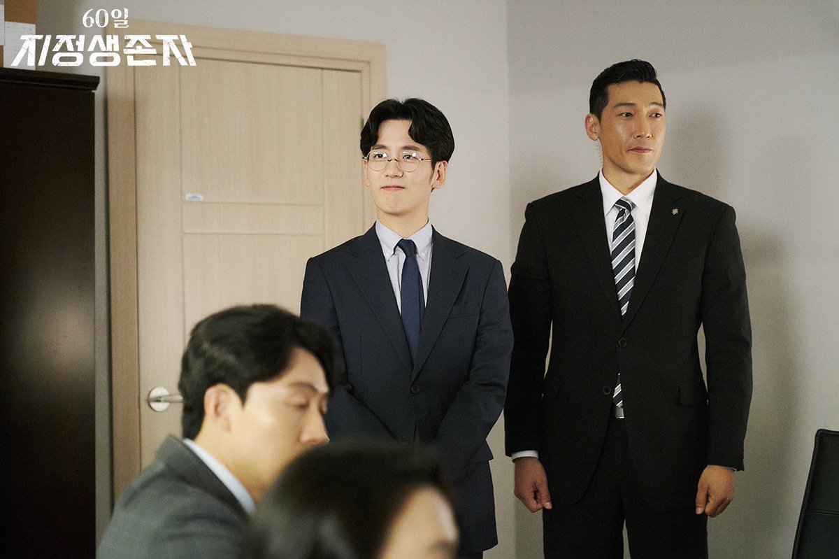 CJnDrama's tweet photo. 마지막까지 질-척-대는 사람 나야나... <60일, 지정생존자>의 마지막회 스틸 공개! 행복했습니다♥

#tvN #월화드라마 #60일지정생존자
#지진희 #이준혁 #허준호 #강한나 #배종옥
#김규리 #손석구 #최윤영 https://t.co/LNJCrIxWsG
