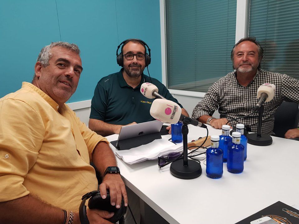 RockGolfFM's tweet photo. #RockNGolf 🎸⛳️ de #Verano | Segundo programa del mes de julio y a pesar del calor @Ferdy69Herranz  se acercó por @RadioInt_es para traer su #playlist. También Miguel Carnero estuvo con nosotros https://t.co/4cMEwOFifs https://t.co/HGyyhfOQih
