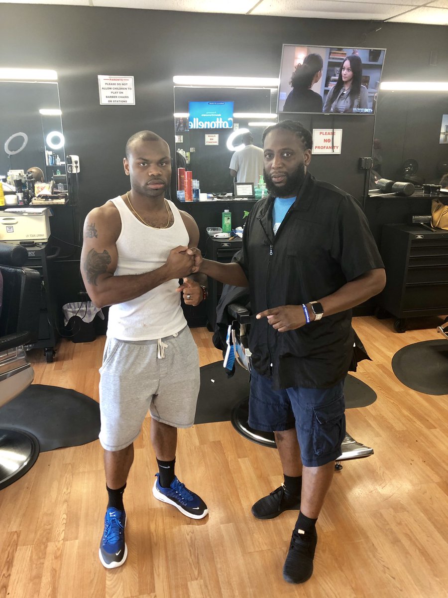 RodneyWhitlow's tweet photo. S/O &amp; Blessings To My Homie. I Had To Get Him Fresh Before The Fight 🥊 @dre_ware1209 .  FRI, AUG 23 2019
DeAndre Ware vs. Vladimir Shishkin
Broken Arrow, Oklahoma, USA
10pm ET Showtime (Tonight) #CutsByRodlow #RodlowDaBarber #ToledoBarber #OhioBarber #TeamWorkMakeTheDreamWork https://t.co/trQxBwyJ5M