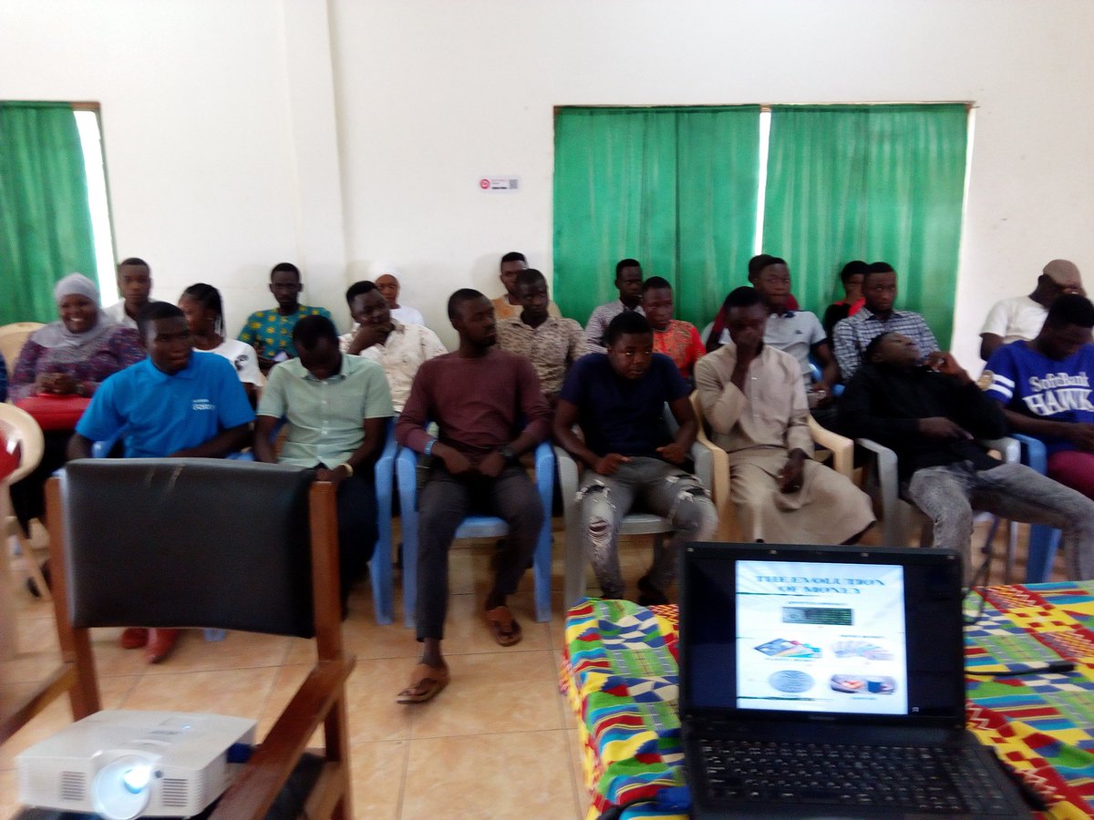 MaltibaGH's tweet photo. The quest to grow our communities is highly achieved, when we take the least opportunity gain, to crusade about our projects. #GoldCoin is dice we will continue to hold to victory. #ReverseFork #Btc #Glc #Blockchain @goldcoin @realmicroguy @signthem @NakamotoQuotes @SatoshiLite https://t.co/phgWQhpV6E