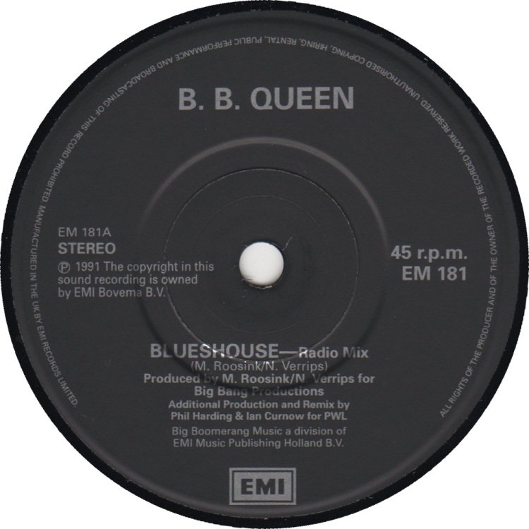 RMixoriginal's tweet photo. Dutch singer B.B. Queen (aka Ingrid Simons) released the fabulously frantic dance track 'Blueshouse' in 1991 which, unfortunately, sank without trace here in the UK. Yet another chart travesty in my opinion.
#BBQueen #IngridSimons #90s #90sdance #vinylrecords #vinylcollection https://t.co/RnIfXOEBK9