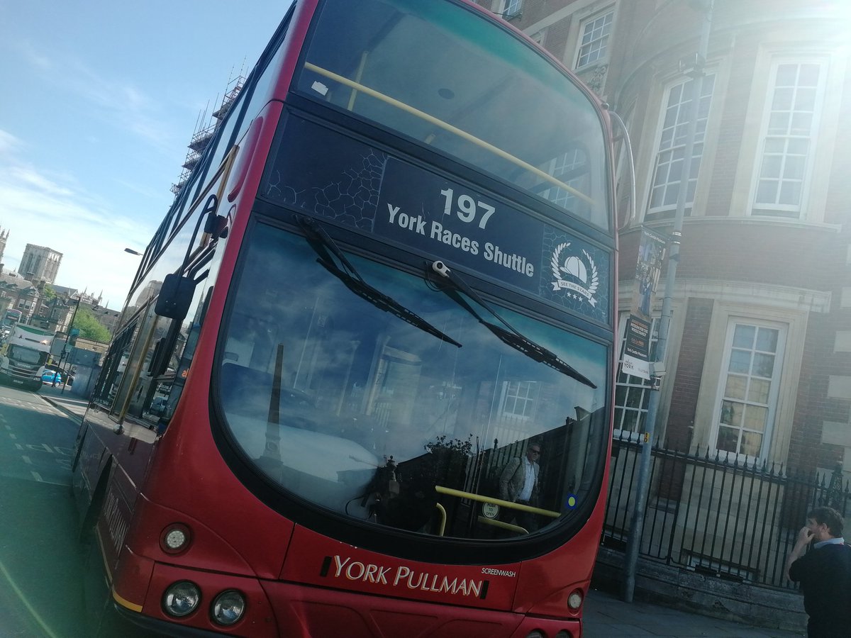 Heading to York Races today? Don't forget shuttle buses operate to and from the Racecourse from York Station; £2 single or £3 return. Enjoy your day.
<a href="/arrivayorkshire/">Arriva Yorkshire</a> @FirstYork <a href="/yorkbus/">Coastliner | York & Country</a> <a href="/yorkracecourse/">York Racecourse</a> @BenMinsterFM @minsterfm
