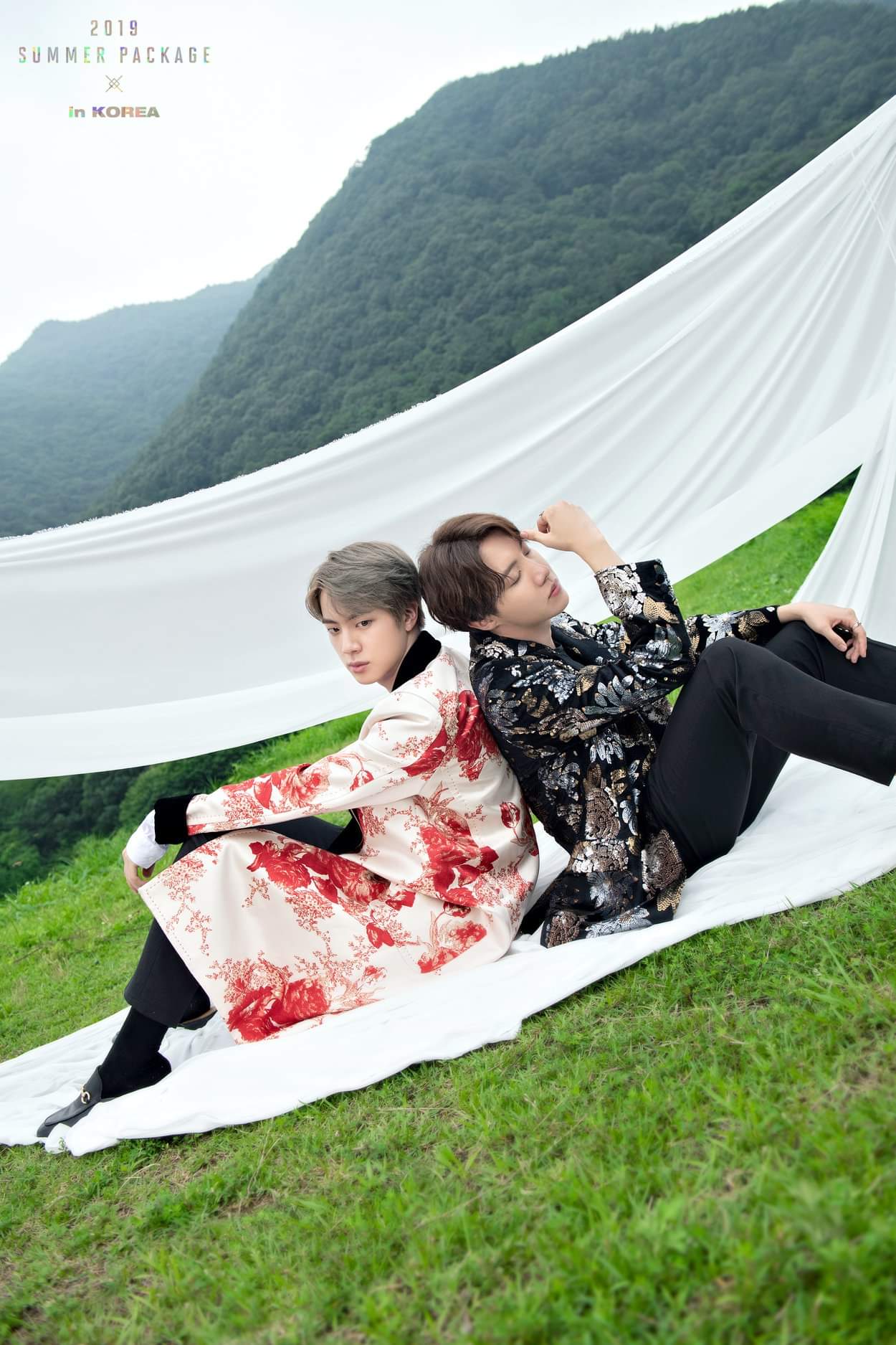 2019 BTS SUMMER PACKAGE BTS テヒョン ナムジュン Amazon.com: BTS Bangtan Boys - 2019 BTS Summer Package DVD+