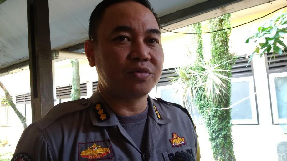 Polda Jabar Dalami Kronologi Kapolsek Kirim Miras Pada Mahasiswa Papua detik.id/6CmfQa