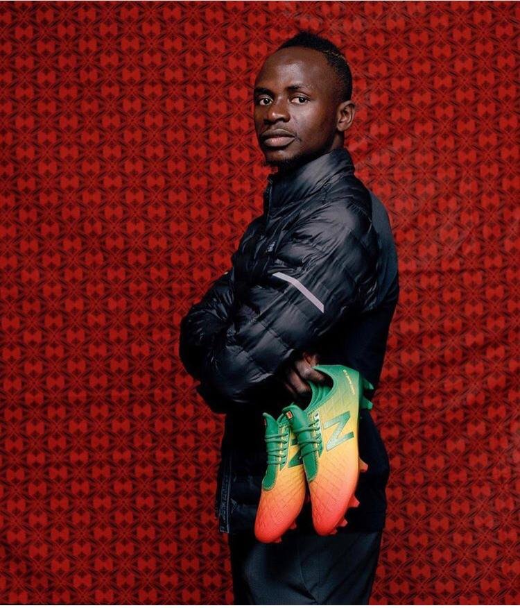 pulseafrique's tweet photo. @SMane_Officiel est l’égérie de la marque @newbalance depuis 2018. L’international sénégalais reçoit dans le cadre de ce partenariat un peu plus de 524 millions de francs Cfa par an. #kebetu #pulseliveafrique #sunufoot https://t.co/LIQiUijnjb