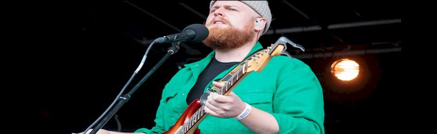 rawrampmag's tweet photo. Is #BritishBreakThrough #SingerSongwriter #TomWalker #EasyListening ? #whatatimetobealive #MoodMusic #LeaveALightOn https://t.co/TA4Bh1HhLH https://t.co/Df6SZd2PQS