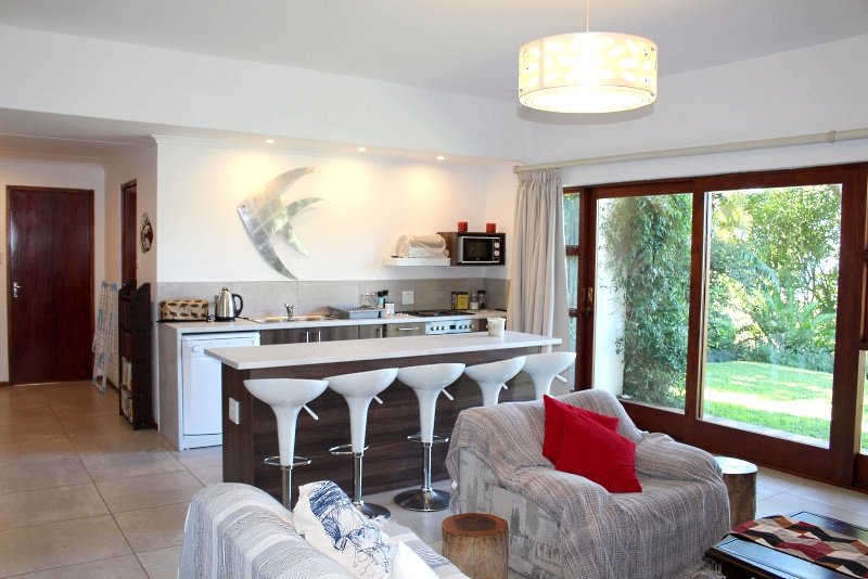 wheretostaycoza's tweet photo. Sea Breeze Cintsa East https://t.co/lvFUSIJ152
Self-catering holiday apartment in #Cintsa, #EasternCape.
A place surrounded by natural vegetation where you can soak up the sun in peace and privacy, enjoy the abundant birdlife and tune into the rhythm of the gently pounding surf. https://t.co/3QwKMfdfkz