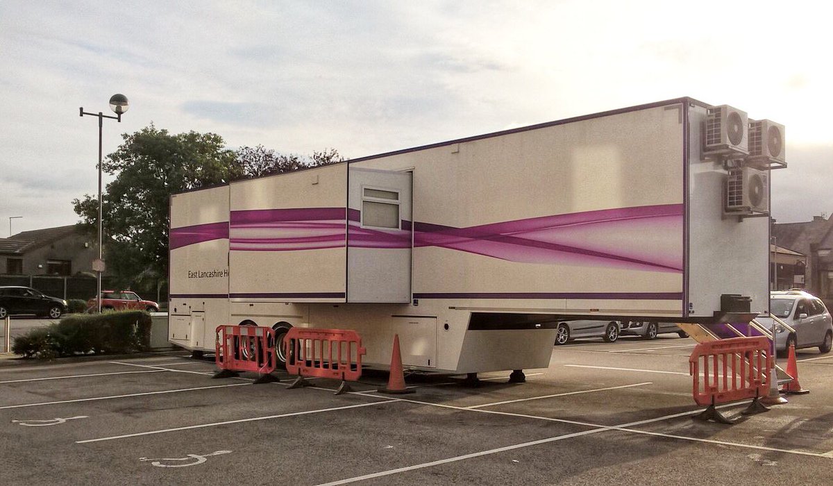 LyntonUK's tweet image. Early morning #mobilemammography relocation to Longridge Community Hospital, Preston this morning for @EastLancsHosp 

#bescreened #mobilescreening #mobilemedical