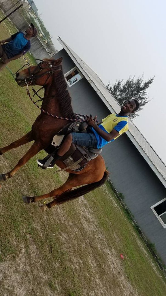 colouredspaces's tweet image. Throwback to our staff retreat at Omu Resort. 
All work and no play makes us a dull boy. #tgif #colouredspaces #promogifts #promoking