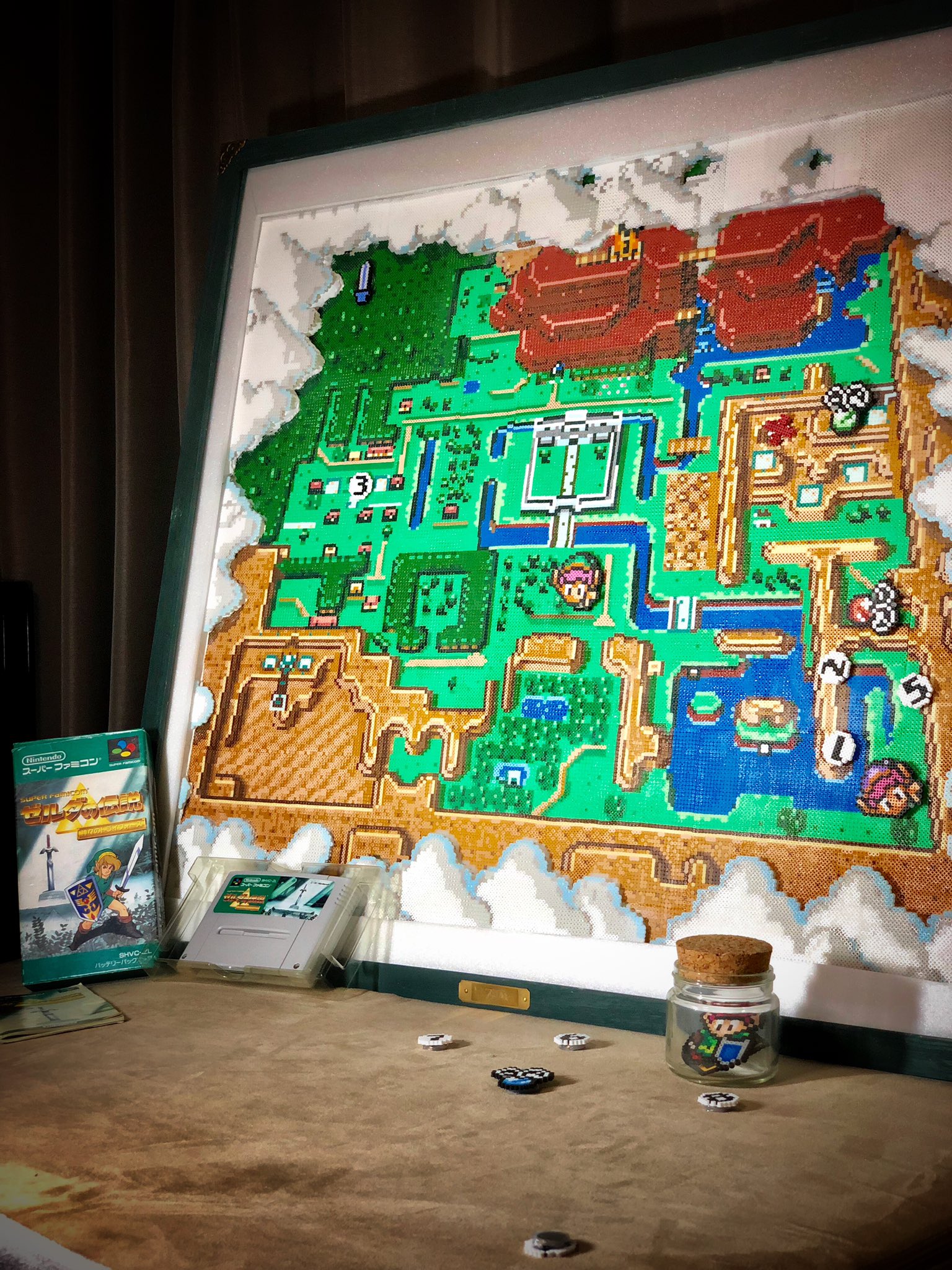 O Xrhsths ナナキ Sto Twitter ゼルダの伝説 神々のトライフォースのマップ画面をアイロンビーズで作りました 制作日数 かれこれ半年 使用ビーズ数 57 344個 A 額縁も題名のプレートもハンドメイドです アイロンビーズ ミニフューズビーズ ゼルダの 伝説