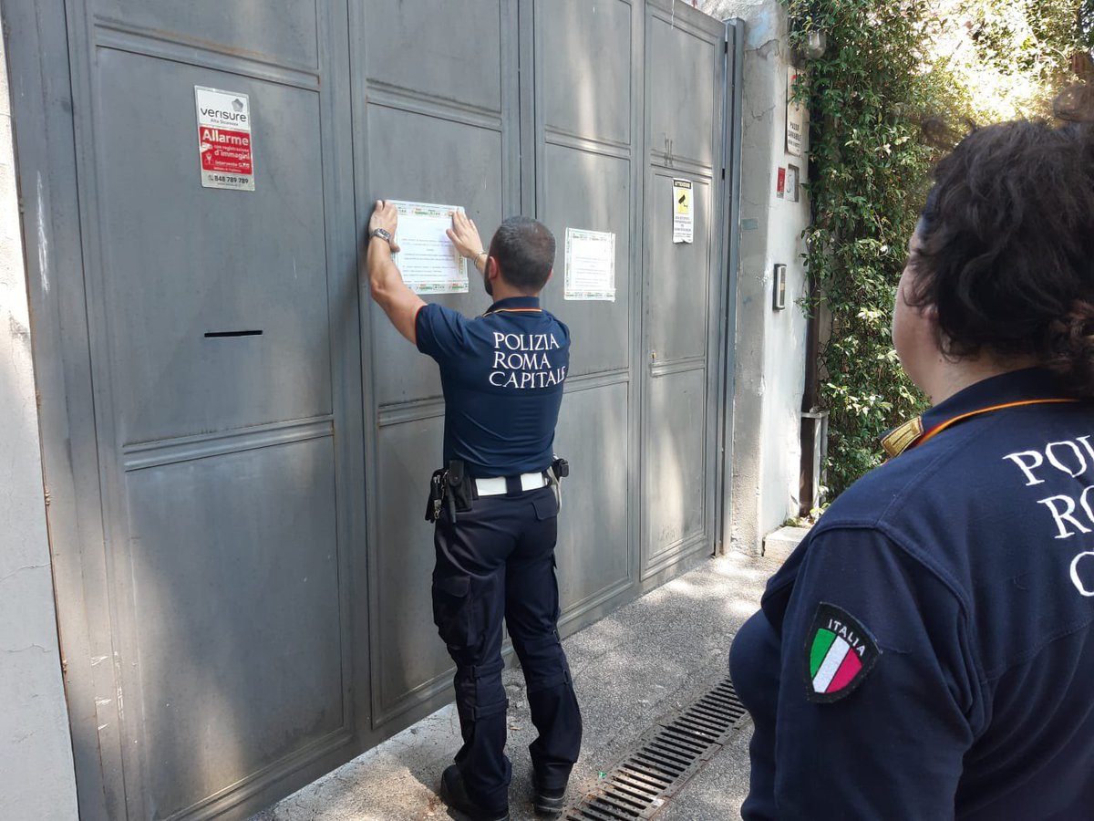 Un’attività commerciale utilizzava abusivamente, dal 1950, un immobile in un’area di proprietà comunale a Testaccio. Un’evasione complessiva di quasi 650mila euro. Dopo quasi 70 anni, l’Amministrazione è tornata in possesso dell’area e dell’immobile: bit.ly/2zj9uyl