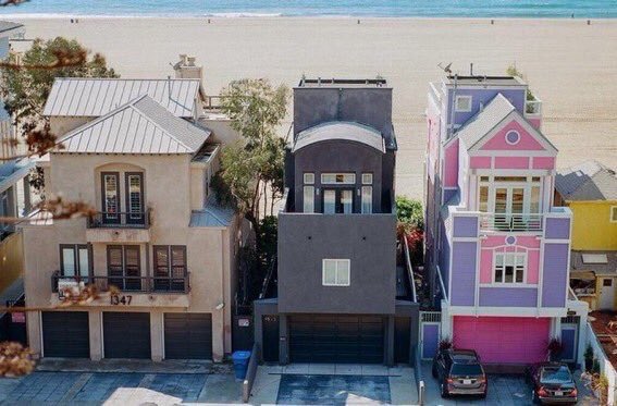 Astroprivacy's tweet photo. Eras da Taylor:

1989         //         Reputation              //      Lover 

#Lover https://t.co/pwKg1yJI7d