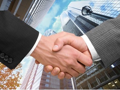 Suntrace_GmbH's tweet photo. New #job at @Suntrace_GmbH. We are looking for a Head of Business Development &amp; Sales (M/F/X). Please see our job advertisement here:
https://t.co/vjBK0dNeOQ

#sales #businessdevelopment #solar #Hamburg https://t.co/zeIXMfnpux