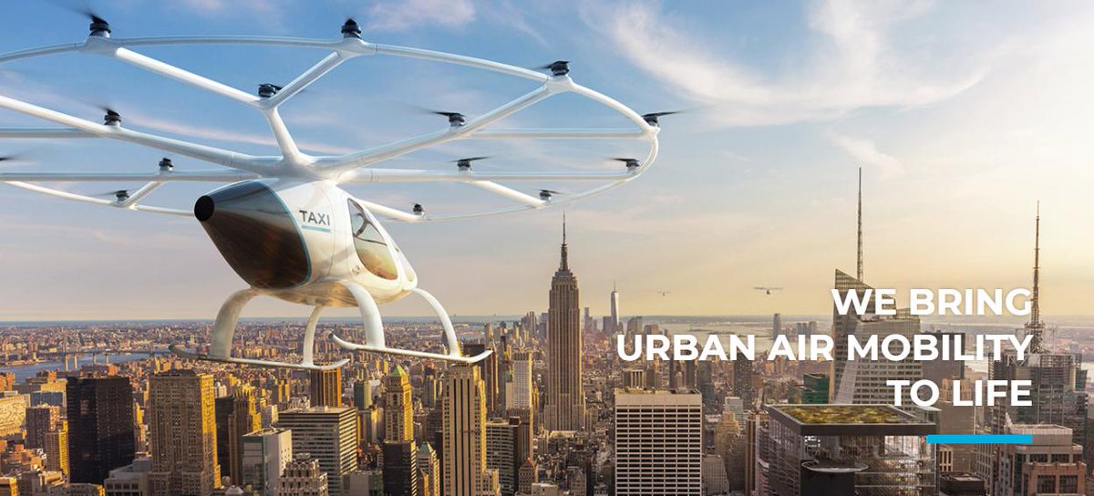 medea_dron's tweet photo. #drones #drones en #puertoseguroya 
Esencial instrumento para control de las instalaciones u otras opciones 😀
¿Futuro? NO . PRESENTE  👉👉👉 En Singapur 
@PuertosEstado @APHuelva https://t.co/uA0vDF6WLD