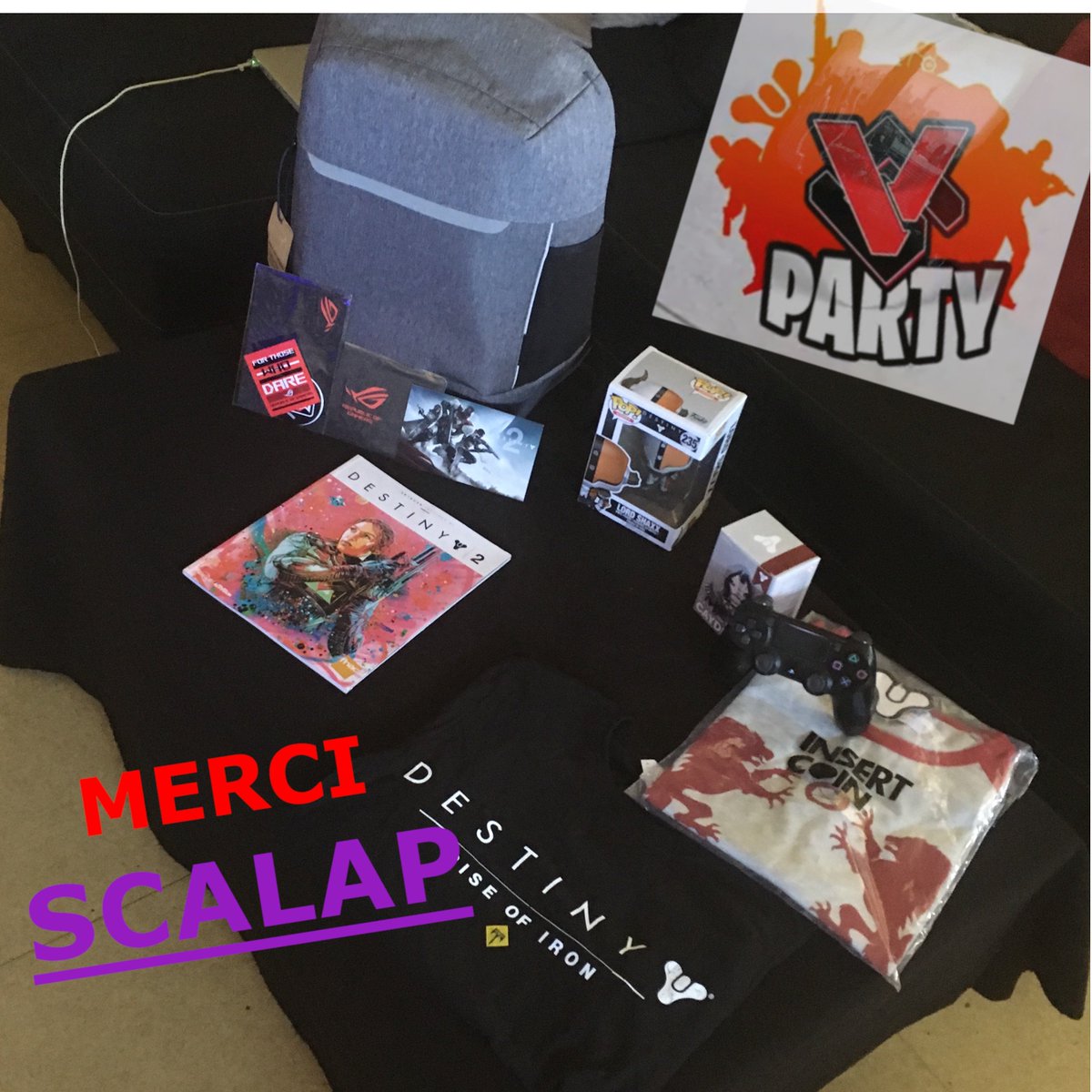 DeejayKrys29's tweet photo. Colis reçut ce matin !!! Un grand merci @Scalap77 ainsi qu'aux sponsors @Targus et @ASUS pour ces goodies et le bag... au top les gars GG :)
Clin d'oeil aux potos Bat, Florianar, Destro et Fatalis ainsi qu'a la VS team ! Merci Merci ... Merci !!! https://t.co/TZZIboa9Fy