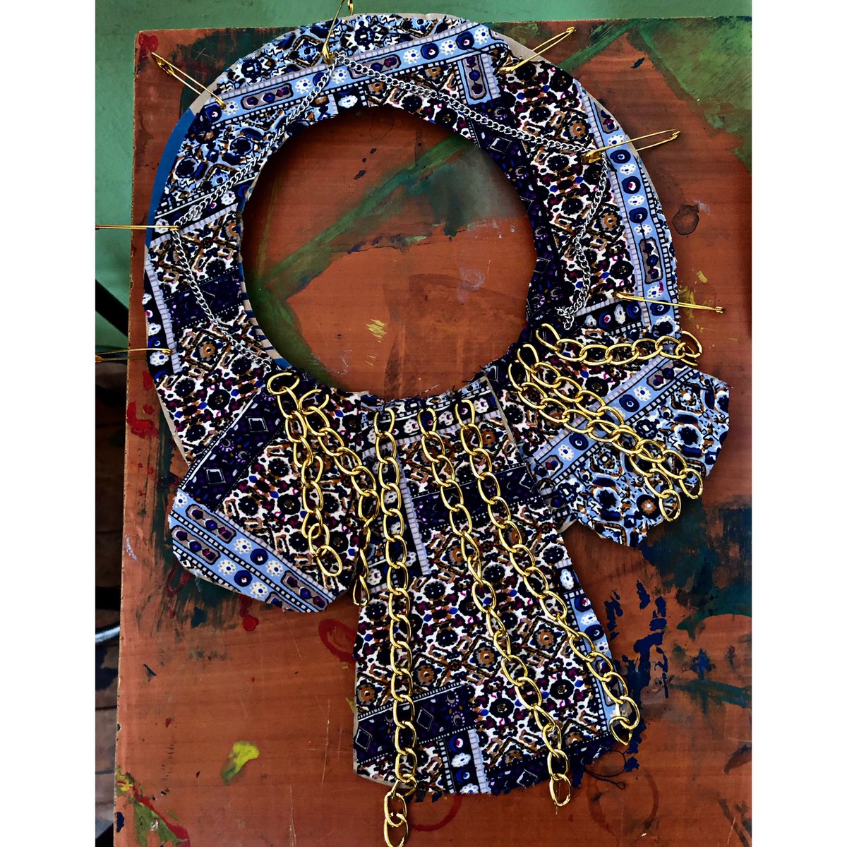 “To create something exceptional, your mindset must be relentlessly focused on the smallest detail” - Giorgio Armani -
.
.
.
.
.
#Fashion #FashionInstitute #DetailedFashion #Design #FridayFeeling #FridayMotivation