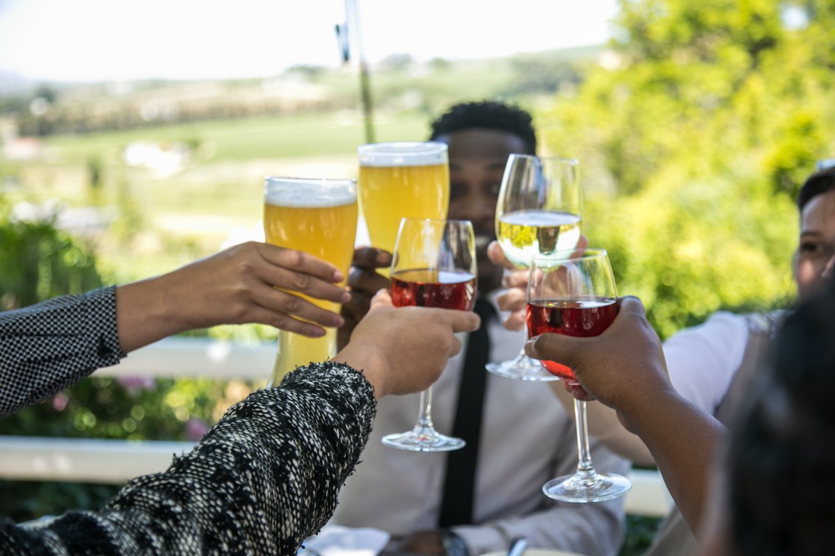devonvalley's tweet photo. Cheers to the weekend 🍻 Come enjoy the gorgeous Devon Valley sunset with some cocktails in hand or even a romantic meal at one of our restaurants! #weekend #VisitStellenbosch #DevonValley #restuarant #HandmadeHospitality https://t.co/3UCXNXDYm6 https://t.co/jnLEdWtZaM