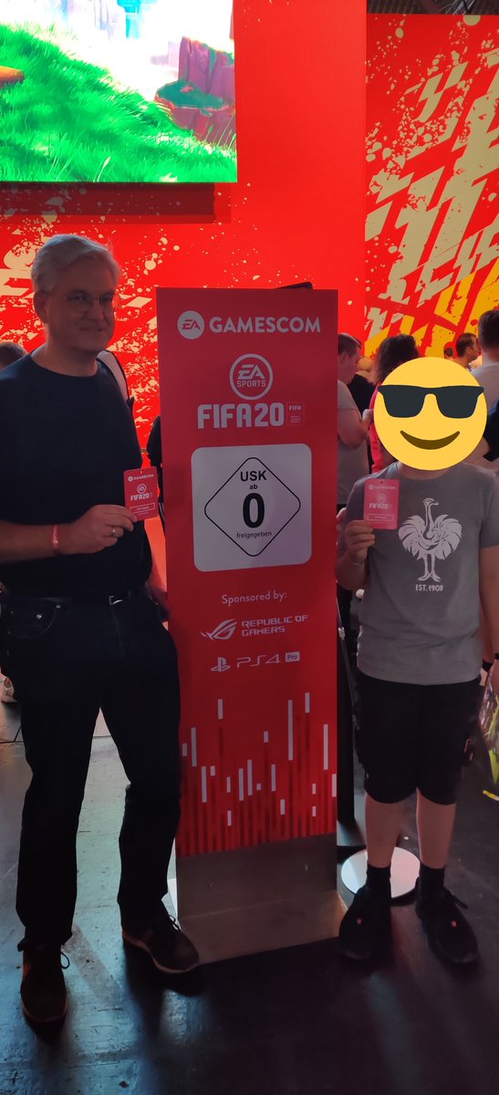 Wir gratulieren 2 zufälligen Besuchern auf der Gamescom zu 2 Fastlane-Tickets! (3h Wartezeit für #FIFA20 gespart!) #gamescom #nordixplay Danke an EA für die sehr gelungene Vorstellung vor Ort!