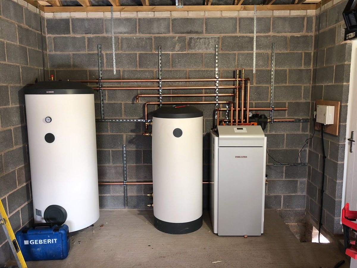 ecosystemswales's tweet photo. Next @stiebeleltronuk WPF10 underway in 240 sq meter property with underfloor on both floors  #Renewableenergy #HeatPump #underfloorheating https://t.co/1bqqQVYR3c