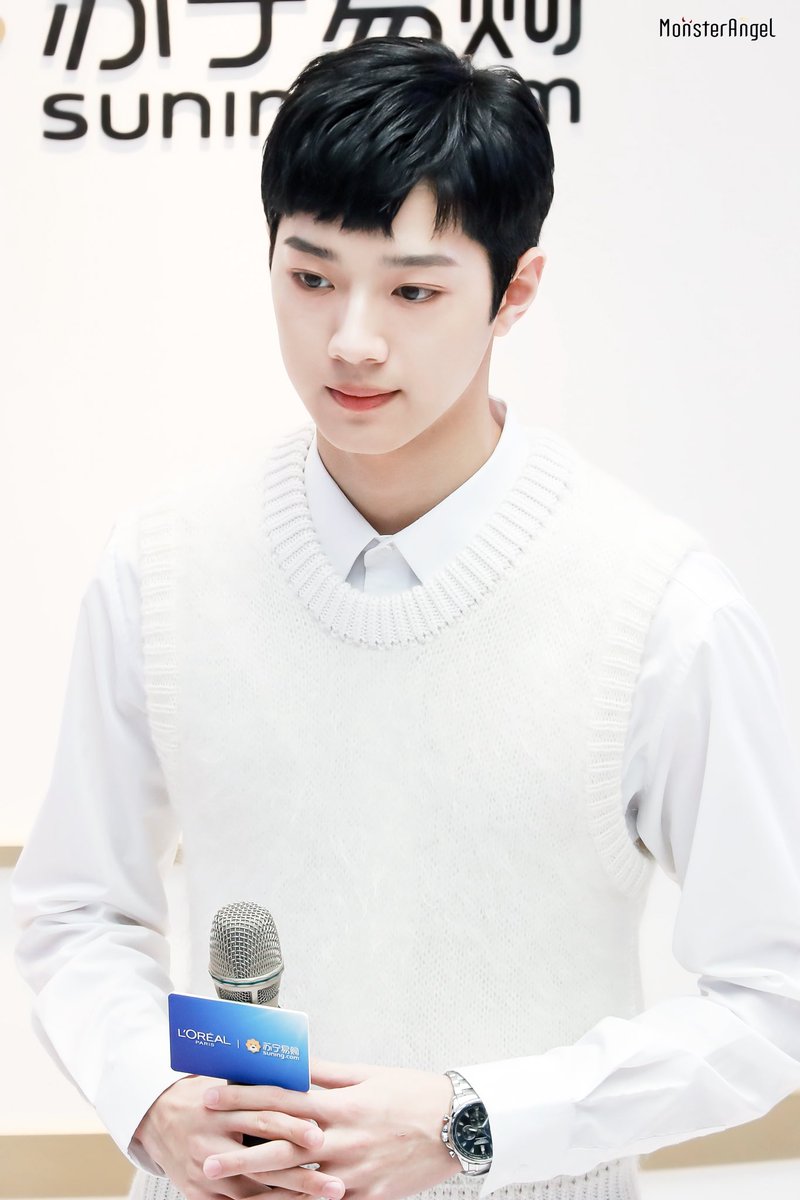MonsterAngel923's tweet photo. 190817  중국 남경 로레알L’oreal part2 HD
#라이관린 #Laikuanlin #赖冠霖 #賴冠霖 https://t.co/3a6tQEEOxd