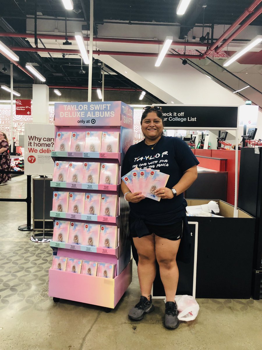 AngUWB11's tweet photo. Out here in the trenches! #LoverOutNow #TargetLover @taylornation13 @taylorswift13
@mashleighh @Saylorrtwiftt @phillyswiftie13 https://t.co/C0hauBp3LC