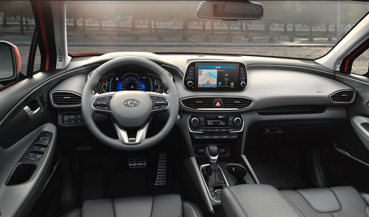 FerrolMotor's tweet photo. Road trip es lo único que tienes en mente para tus vacaciones cuando te compras un #Hyundai ❤️🚘 https://t.co/WXYxnlw44n
